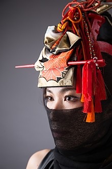 浜松市やらまいか大使スーパーモデル歌手ERIKOくノ一に扮して撮影①